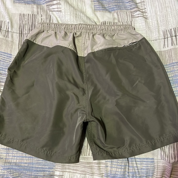 Ekumenik Shorts - Picture 2 of 3